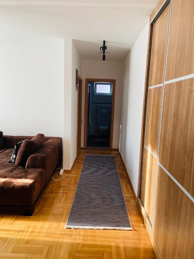 My Place Pristina Exterior foto